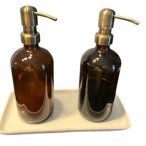 Crate & Barrel vanity-kitchen tray freeform rim ripples in the light Porcelain